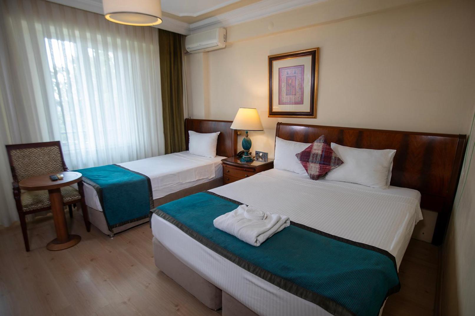 Hotel Simsek Edirne Exterior foto